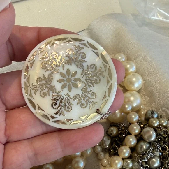 Elegant Pearl and Bead Jewelry Collection #153 - Picture 10 of 13